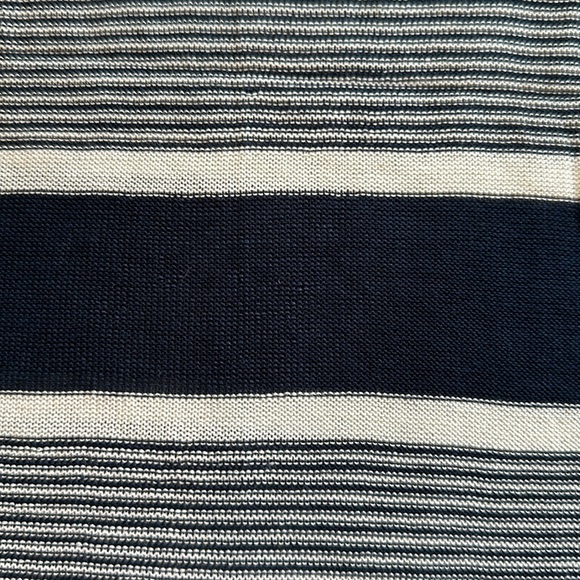 SALE ✅✅✅Lands End Scarf - Picture 8 of 8